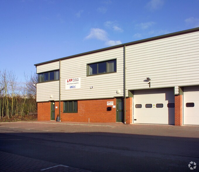 Range Rd, Witney en alquiler - Foto principal - Imagen 1 de 2