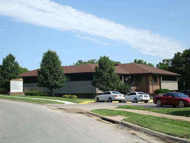 2930 SW Wanamaker Dr, Topeka, KS en alquiler - Foto principal - Imagen 1 de 8