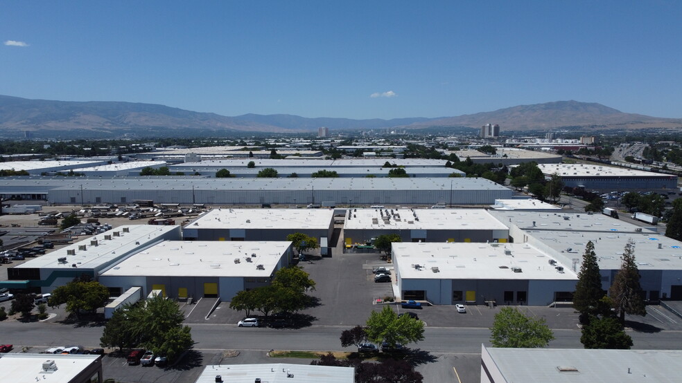 865 Deming Way, Sparks, NV en venta - Foto del edificio - Imagen 2 de 3