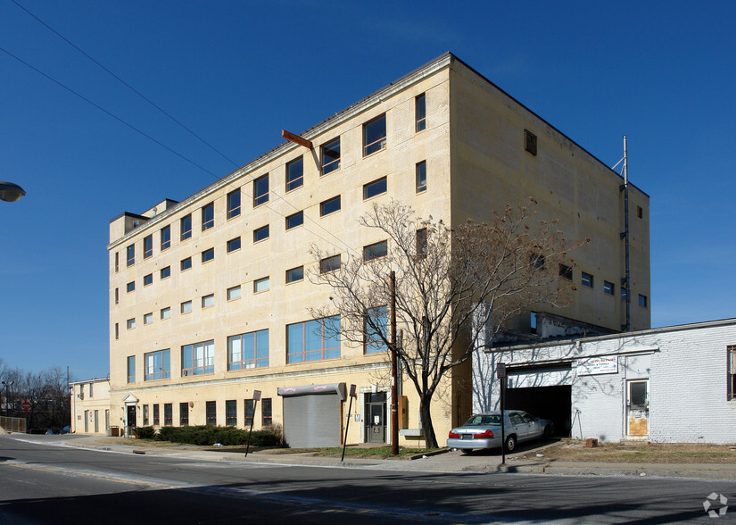 900 Franklin St NE, Washington, DC en venta - Foto del edificio - Imagen 1 de 2