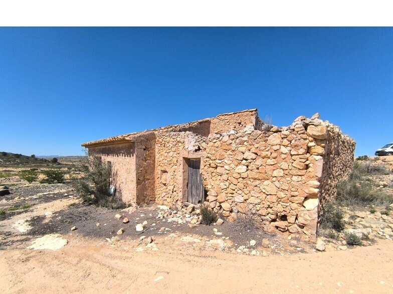 Terreno en PINOSO en venta - Foto del edificio - Imagen 3 de 10