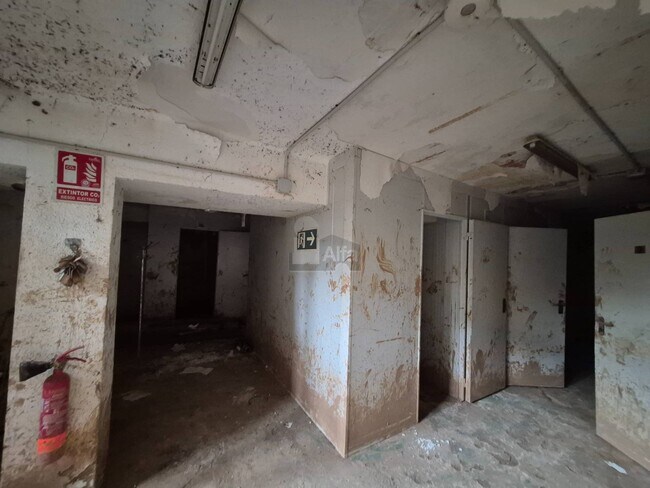 Más detalles de Carrer de San Antonio, 5, Xirivella - Local en alquiler