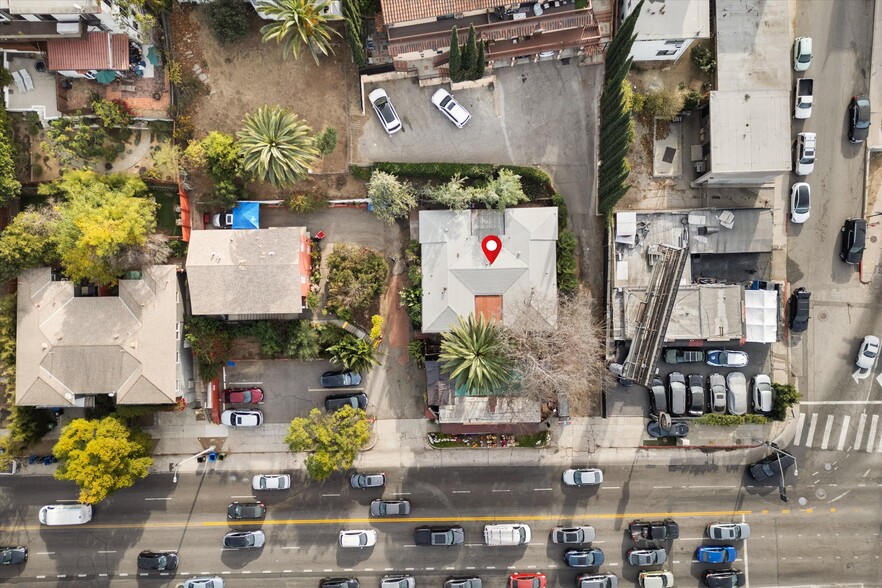 3226 Barham Blvd, Los Angeles, CA en venta - Foto del edificio - Imagen 3 de 22