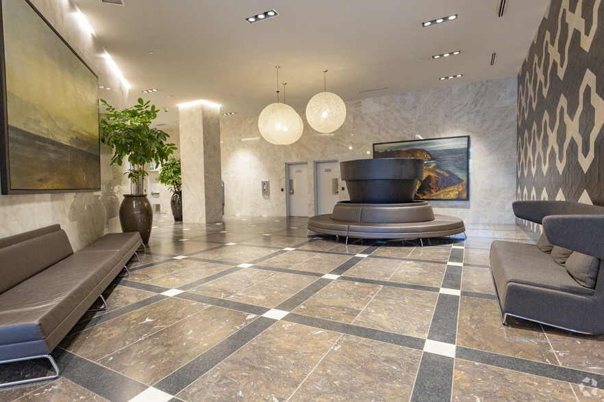 517 10th Ave SW, Calgary, AB en alquiler - Lobby - Imagen 3 de 11