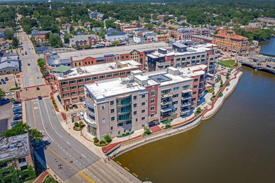 S 1st St, St Charles, IL en alquiler - Foto del edificio - Imagen 3 de 12