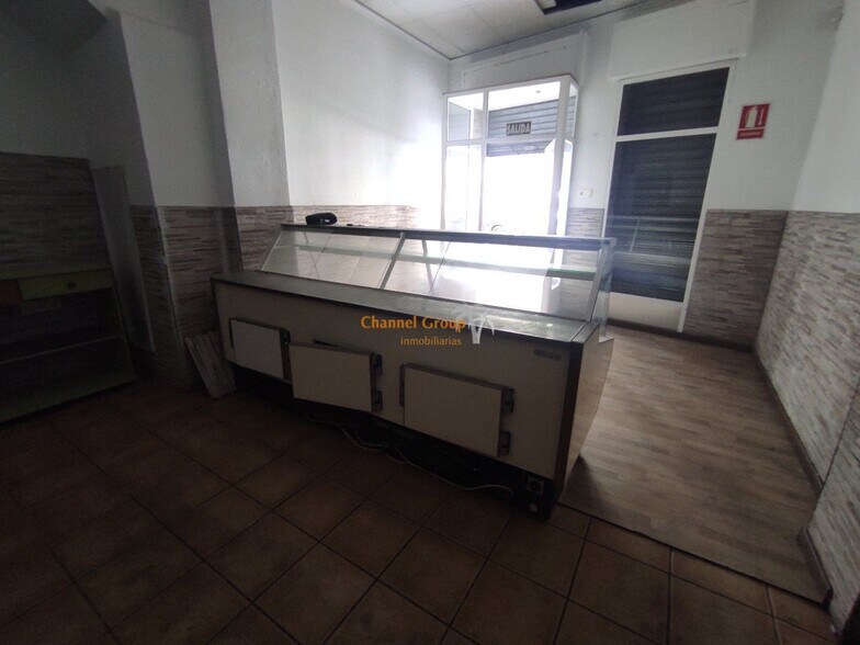 Local en Alicante, Alicante en alquiler - Foto del edificio - Imagen 3 de 4