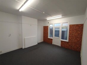 812 London Rd, Leigh-On-Sea en venta Foto del interior- Imagen 2 de 4