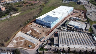 Más detalles de Via Di Salone 129, Rome - Nave en alquiler
