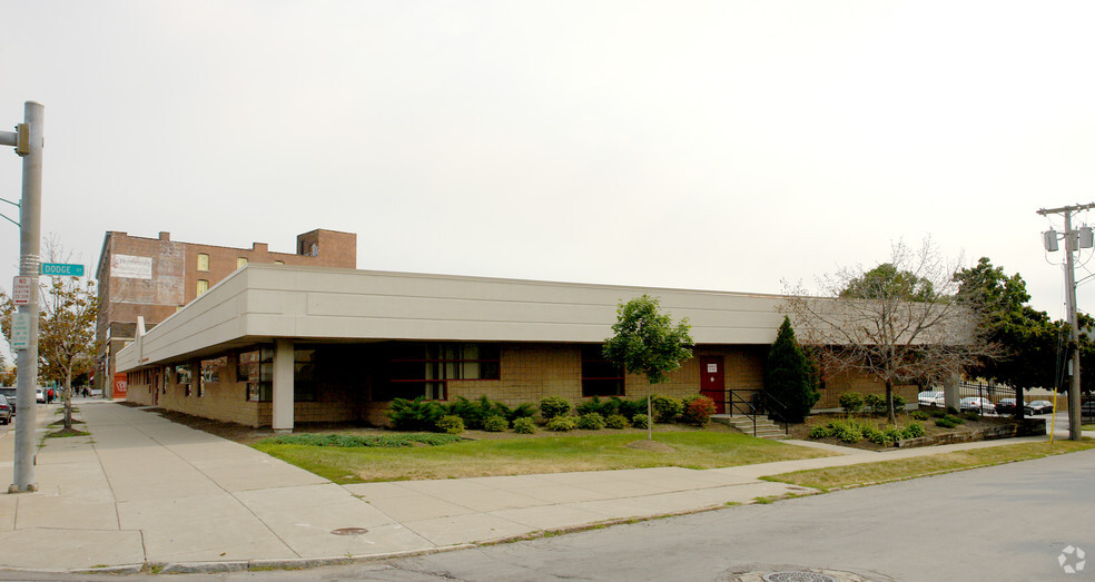 1195 Main St, Buffalo, NY en alquiler - Foto del edificio - Imagen 2 de 3