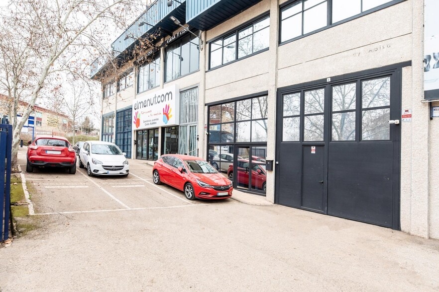 Nave en San Sebastián de los Reyes, Madrid en venta - Foto del edificio - Imagen 2 de 2