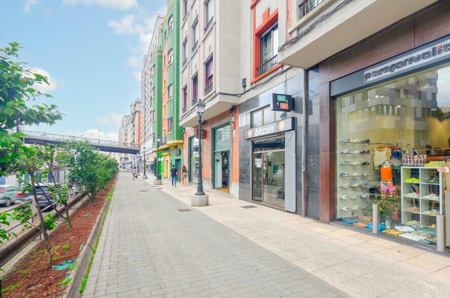 Local en Oviedo, Asturias en alquiler - Foto del edificio - Imagen 3 de 30