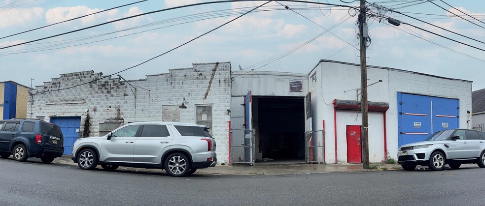 209-215 E 15th St, Paterson, NJ en alquiler - Foto del edificio - Imagen 1 de 1