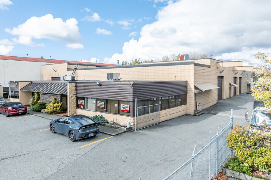 12487 82 Av, Surrey, BC en venta - Foto del edificio - Imagen 1 de 9