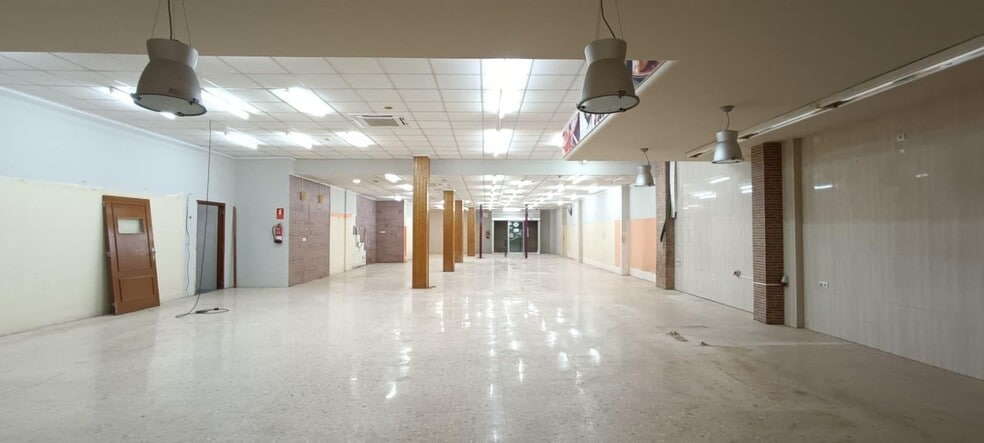 Local en Carlet, Valencia en alquiler - Foto del interior - Imagen 1 de 36