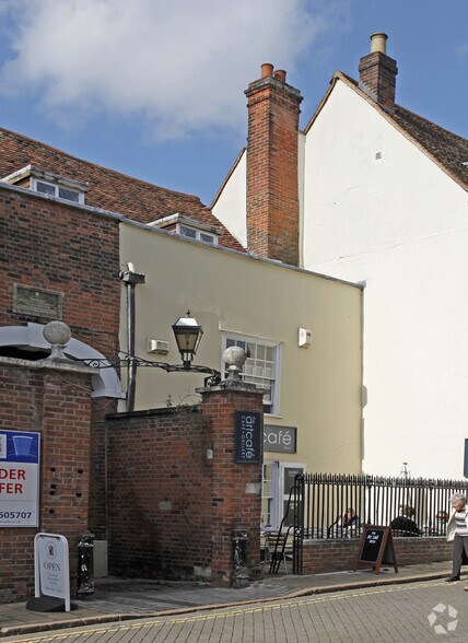 7A Trinity St, Colchester en alquiler - Foto principal - Imagen 1 de 2