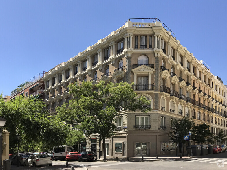 Edificios residenciales en Madrid, MAD en venta - Foto principal - Imagen 1 de 2