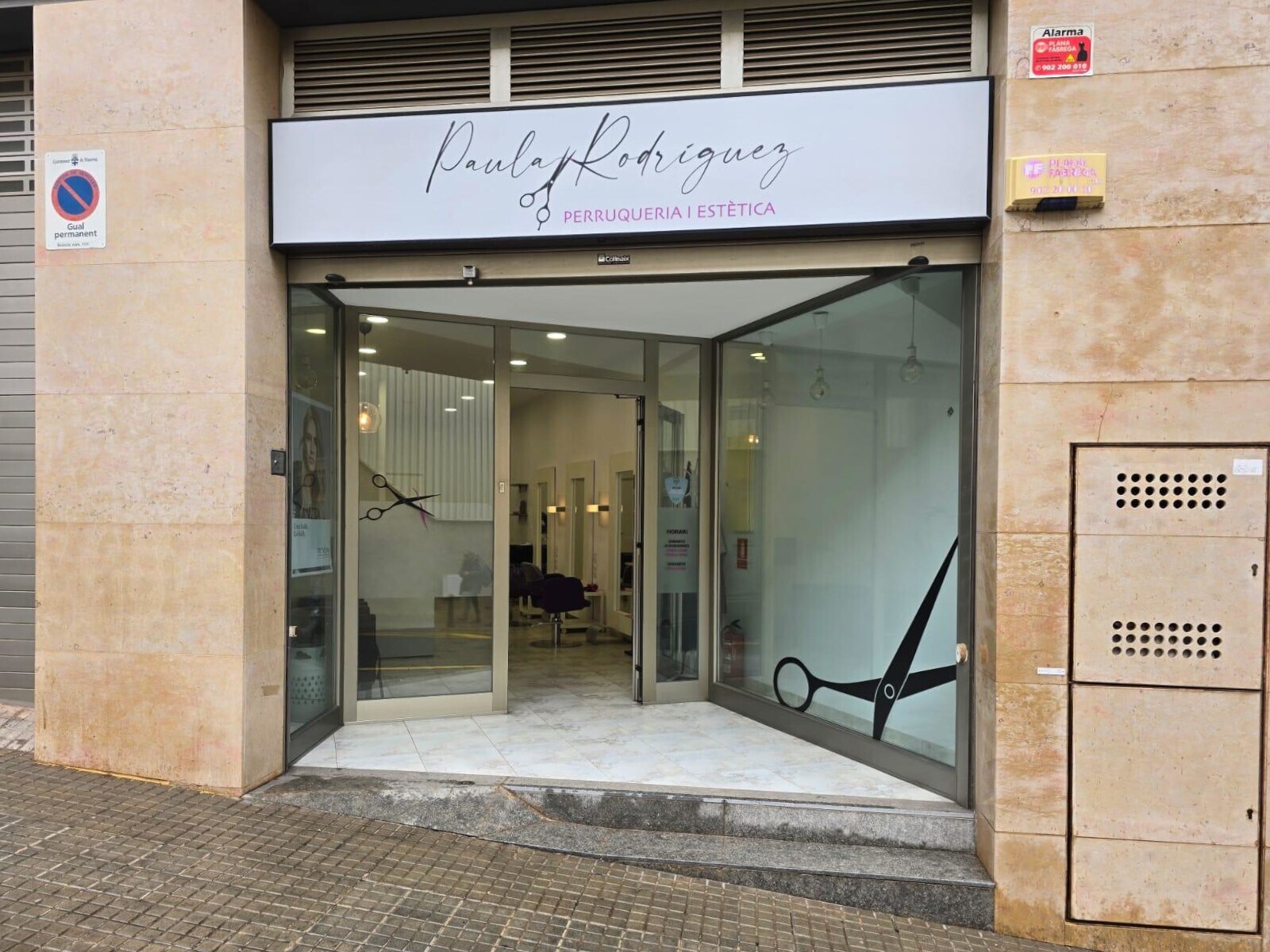 Local en Manresa, Barcelona en alquiler Foto principal- Imagen 1 de 2