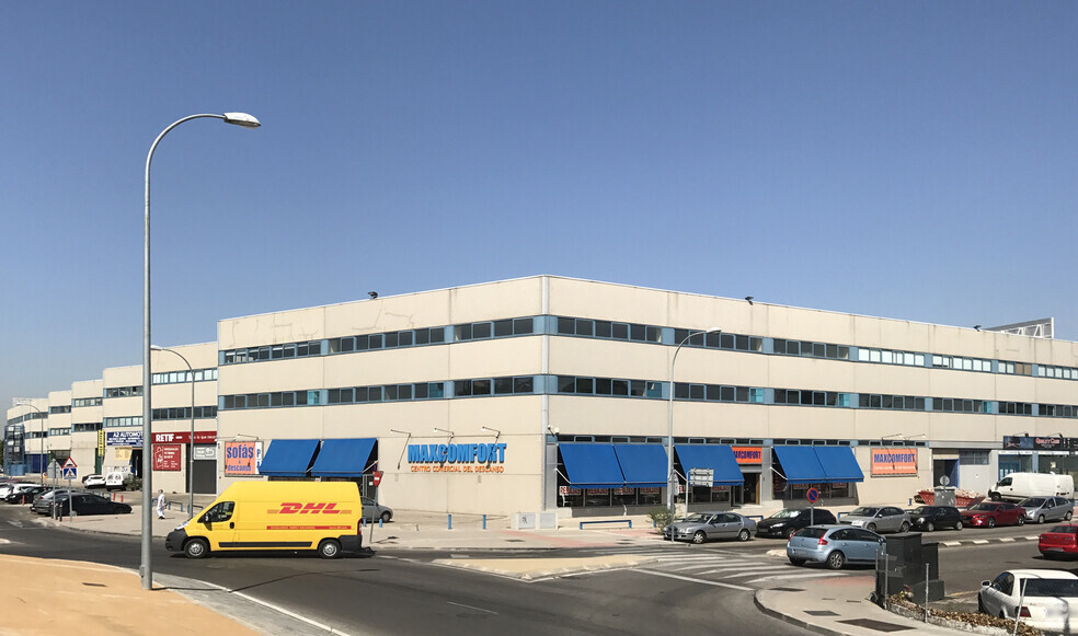 Avenida De Castilla, 1, San Fernando De Henares, Madrid en alquiler - Foto del edificio - Imagen 2 de 2