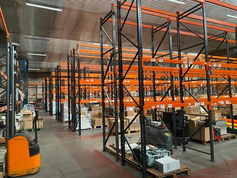 Nave en Leganés, Madrid en alquiler - Foto del interior - Imagen 3 de 9
