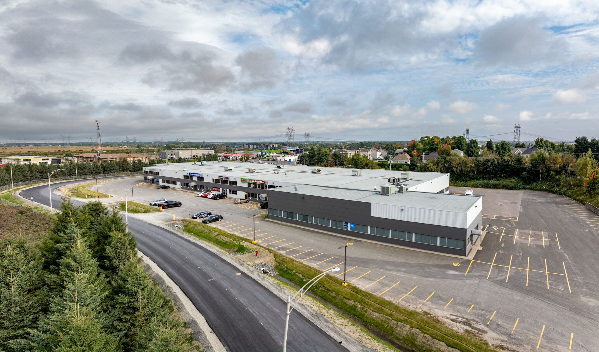 30-56 Rue Jacques-Nau, Lévis, QC en alquiler Foto del edificio- Imagen 1 de 5