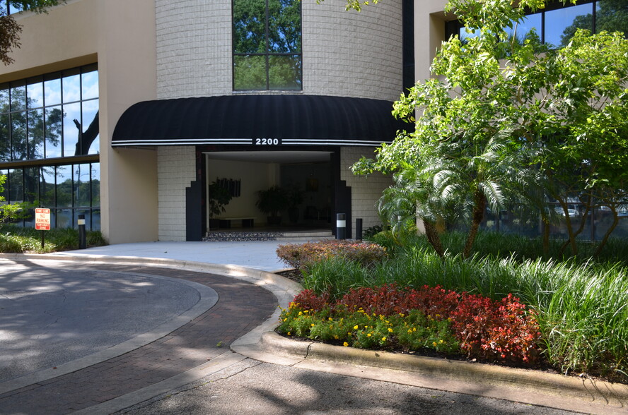 2200 Lucien Way, Maitland, FL en alquiler - Foto del edificio - Imagen 2 de 13