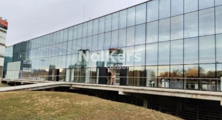 Nave en L'Hospitalet de Llobregat, Barcelona en alquiler Foto del edificio- Imagen 1 de 8