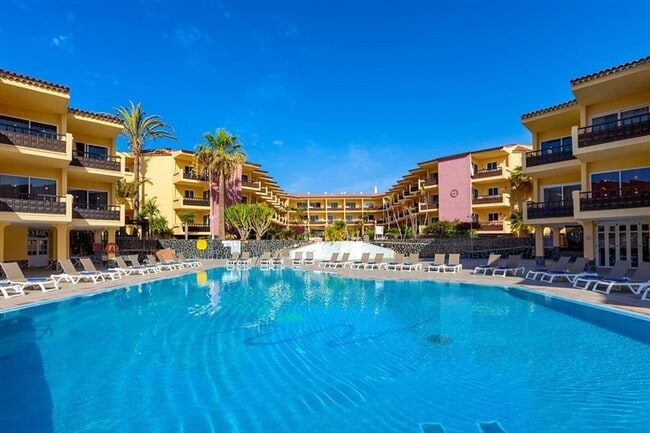 Más detalles de Calle Minerva, 2, Arona - Hoteles y hospedaje en venta