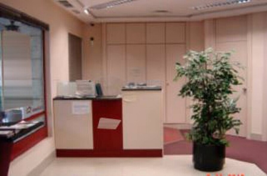 Local en Ciudad Rodrigo, Salamanca en venta - Vestíbulo - Imagen 1 de 7