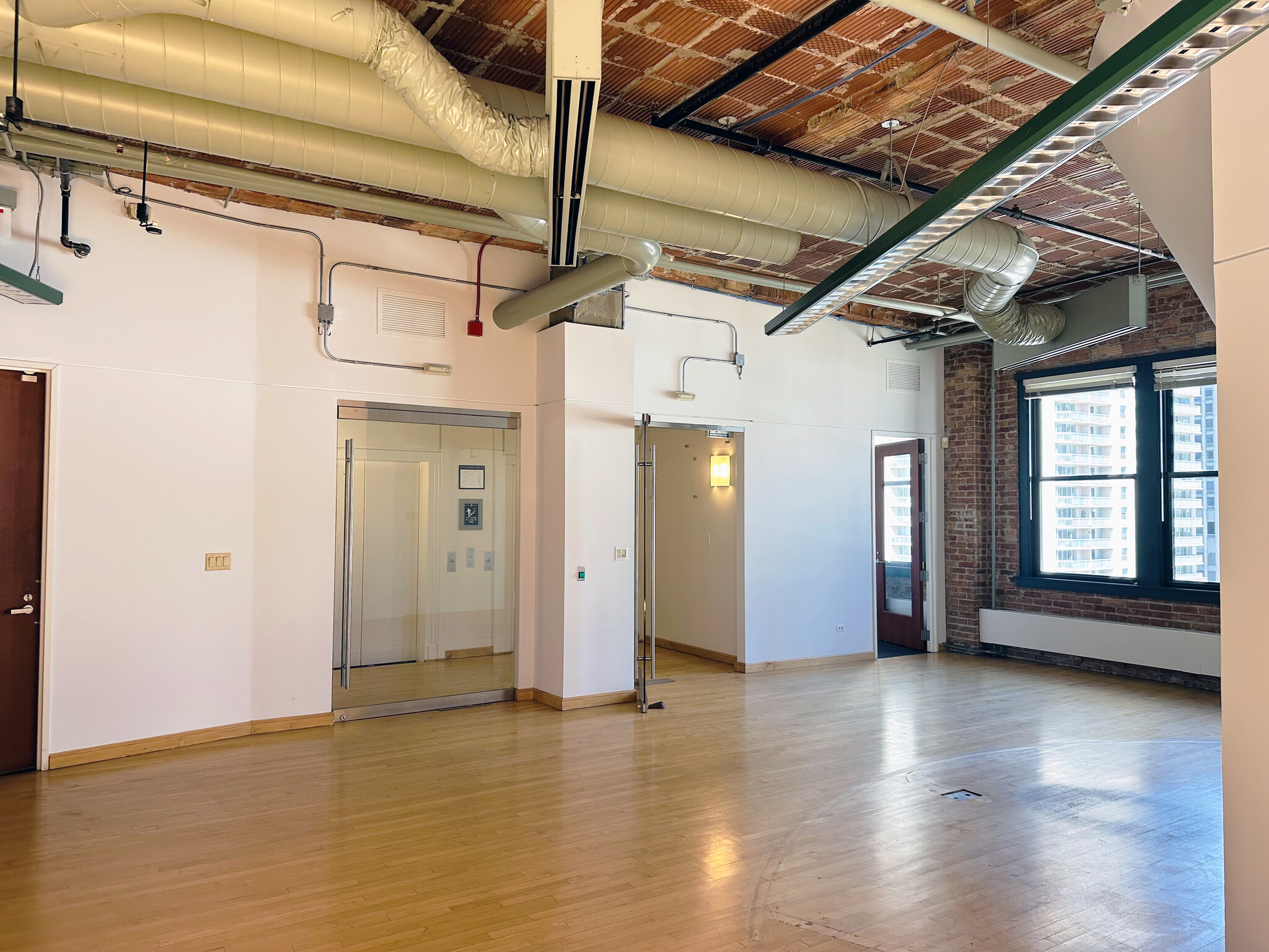 500 N Dearborn St, Chicago, IL en alquiler Foto del interior- Imagen 1 de 24