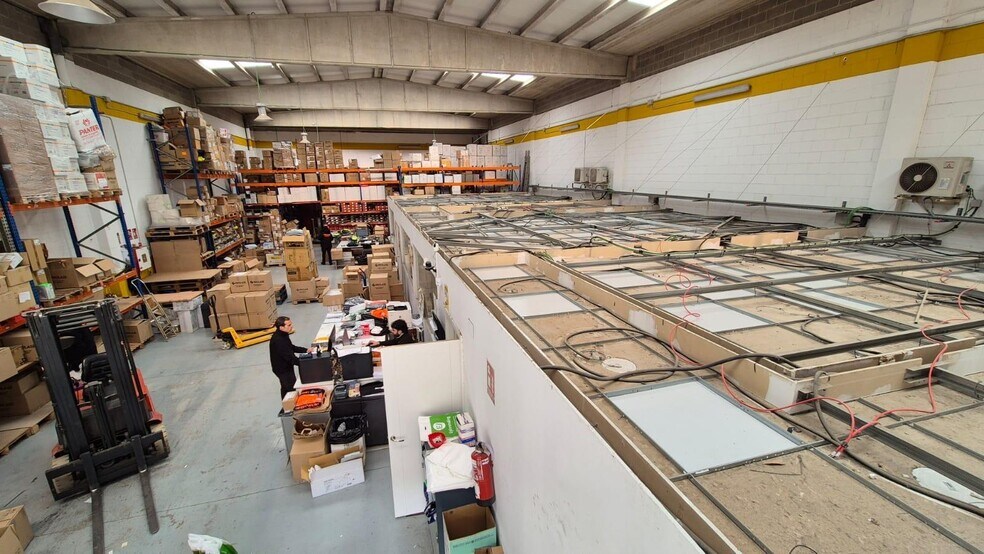 Nave en Castellar del Vallès, Barcelona en venta - Foto del interior - Imagen 3 de 9