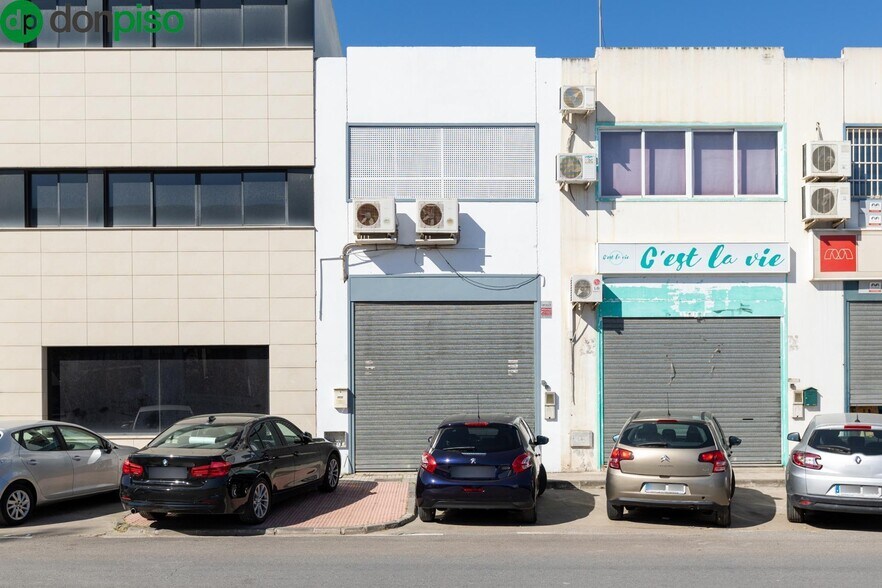 Local en Peligros en venta - Foto del edificio - Imagen 1 de 28