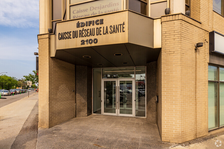 2100 Boul De Maisonneuve E, Montréal, QC en alquiler - Foto del edificio - Imagen 2 de 6