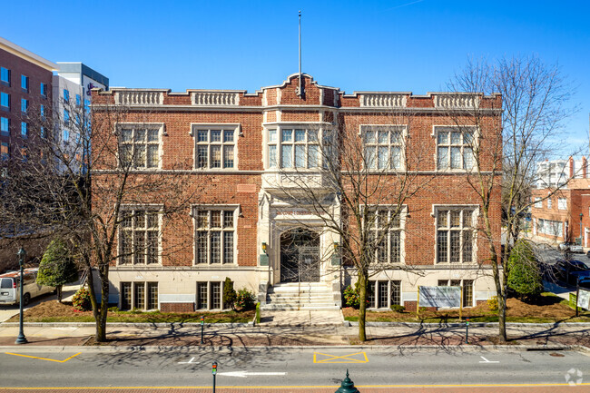 Más detalles para 330 S Greene St, Greensboro, NC - Oficinas en venta