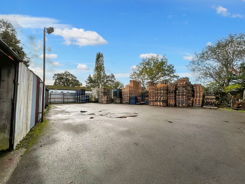 Westfield Place Farm Lowfield Road heath, Charlwood en venta - Foto del edificio - Imagen 2 de 6