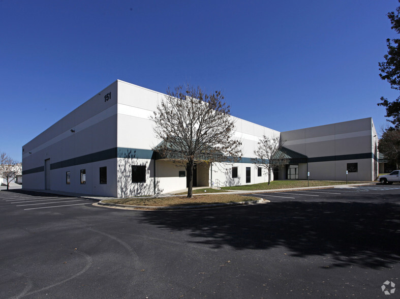 151 Jetplex Blvd, Huntsville, AL en alquiler - Foto del edificio - Imagen 3 de 16