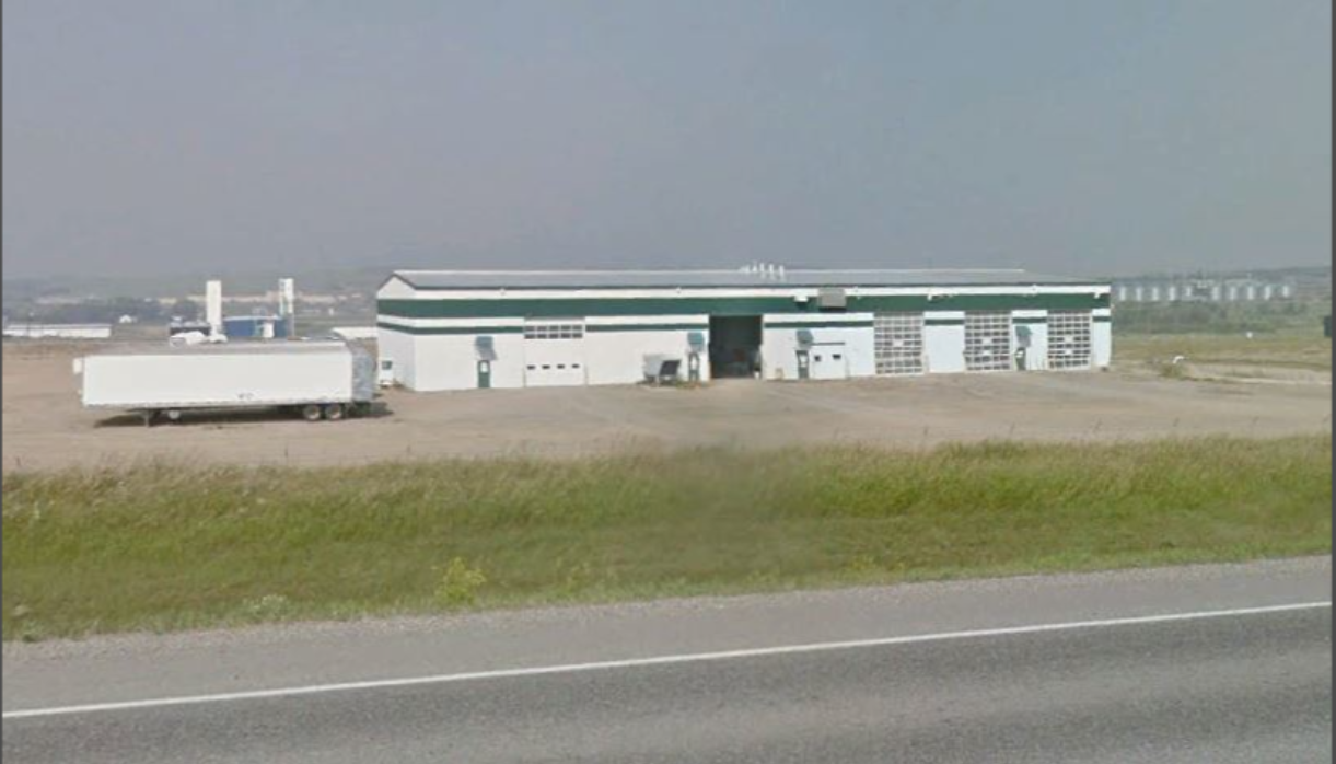 2601 92 Ave, Dawson Creek, BC en venta Foto del edificio- Imagen 1 de 2