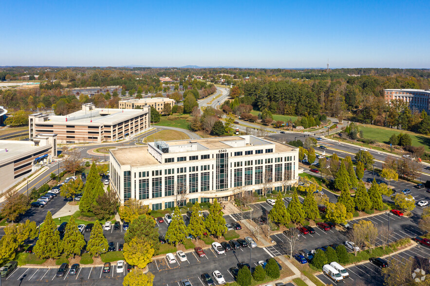 6340 Sugarloaf Pky, Duluth, GA en alquiler - Vista aérea - Imagen 2 de 13