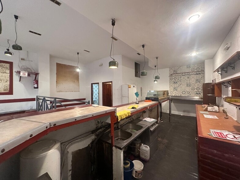 Local en Zaragoza, Zaragoza en venta - Foto del interior - Imagen 1 de 8