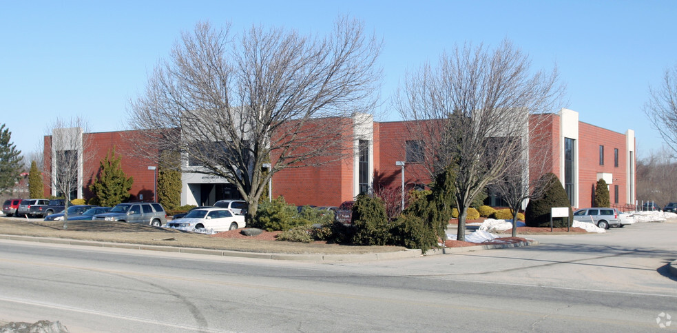 300 Metro Center Blvd, Warwick, RI en alquiler - Foto del edificio - Imagen 1 de 9