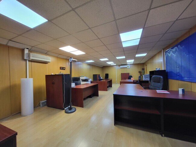 Más detalles de Local en alquiler