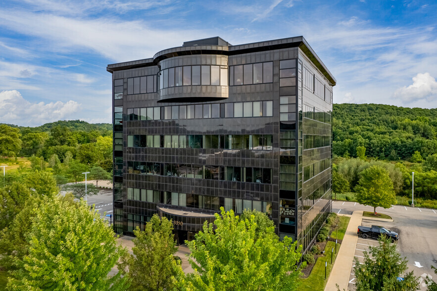 8050 Rowan Rd, Cranberry, PA en alquiler - Foto del edificio - Imagen 1 de 9