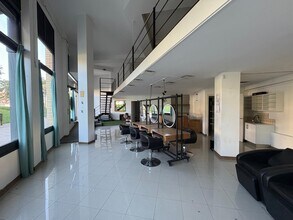 Local en Montcada i Reixac, Barcelona en alquiler Foto del interior- Imagen 1 de 10