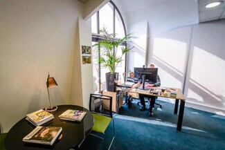 Más detalles de 20-22 Rue Des Petits Hôtels, Paris - Coworking en alquiler