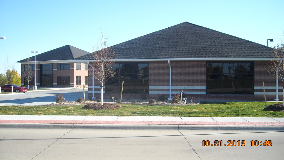 5609 1st Ave, Kearney, NE en alquiler - Foto del edificio - Imagen 3 de 8