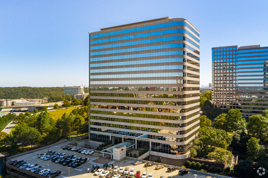 400 Galleria Pky SE, Atlanta, GA en alquiler - Foto del edificio - Imagen 3 de 20