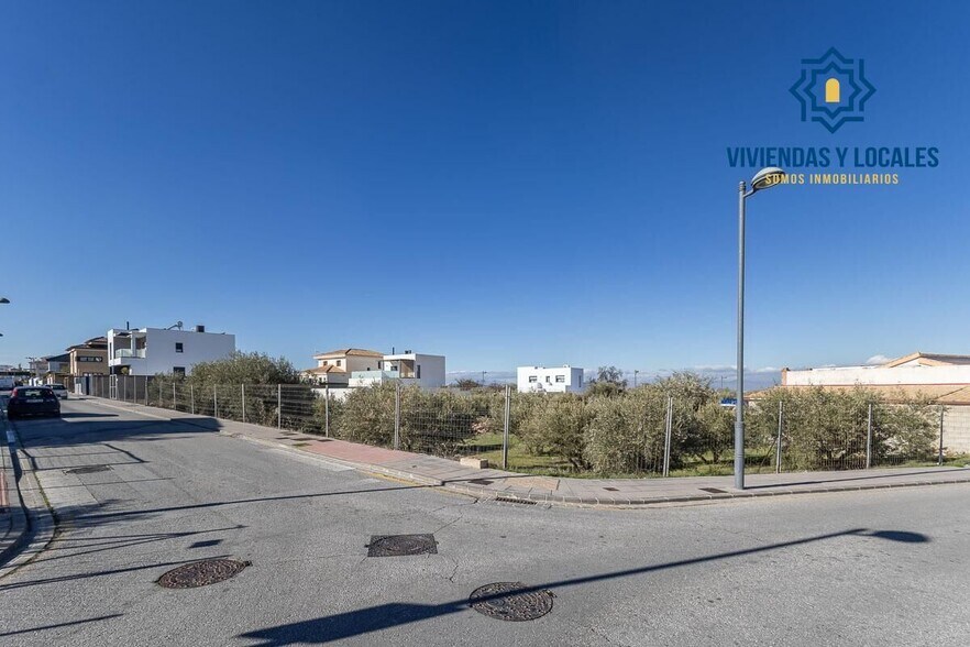 Terreno en La Zubia, Granada en venta - Foto del edificio - Imagen 2 de 11