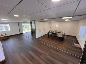 Warren House Rd, Wokingham en alquiler Foto del interior- Imagen 2 de 6