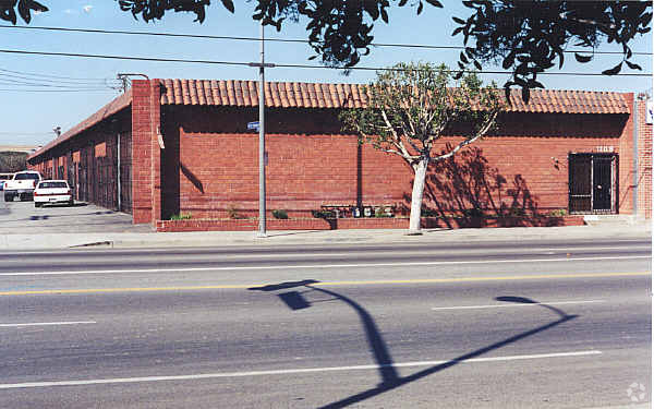 1109 W 190th St, Gardena, CA en alquiler - Foto del edificio - Imagen 3 de 8