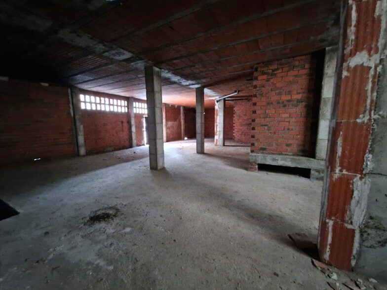 Local en Hervás en venta - Foto del edificio - Imagen 3 de 13