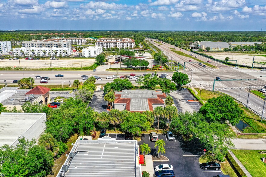 7379 E Davis Blvd, Naples, FL en alquiler - Foto del edificio - Imagen 3 de 6